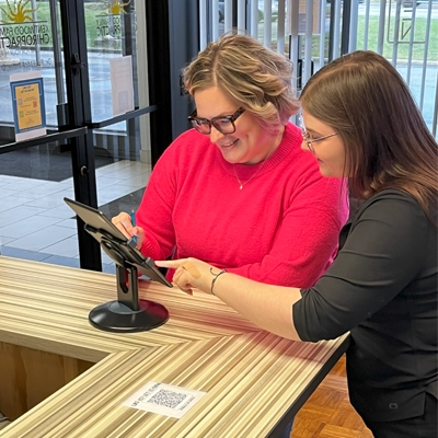 A friendly welcome at Kentwood Family Chiropractic